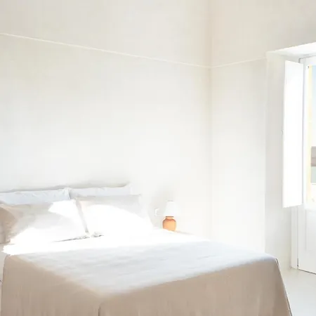 Casa Pinta Bed & Breakfast *